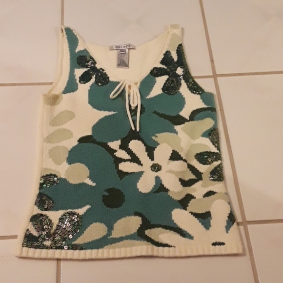 Sweater - Picture 2 of 3